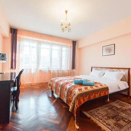 Апартаменты В Алматы Арбат Extérieur photo